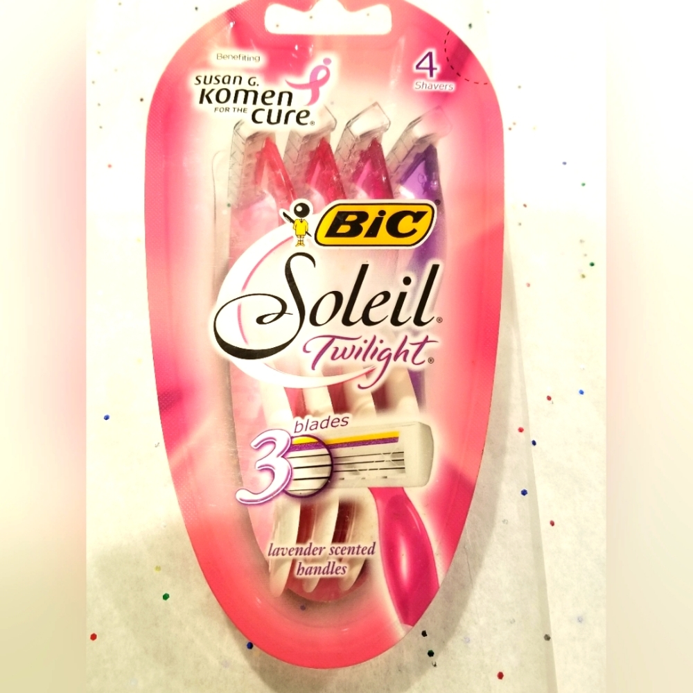 4-pack Bic Soleil Twilight disposable shavers with lavender scented handles. NIB